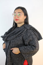 Carica l&#39;immagine nel visualizzatore di Gallery, Giacca in maglia con sciarpa melange nero/latte
