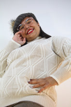 Carica l&#39;immagine nel visualizzatore di Gallery, Maglia jaquart misto caschemere beige e panna
