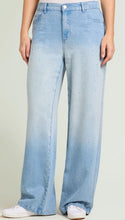 Carica l'immagine nel visualizzatore di Gallery, Pantalone jeans strass
