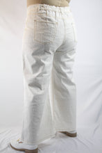 Carica l'immagine nel visualizzatore di Gallery, Jeans wide avorio
