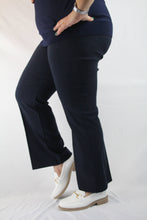 Carica l'immagine nel visualizzatore di Gallery, Pantalone zampetta pull on blu
