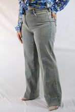 Carica l'immagine nel visualizzatore di Gallery, Jeans Wide leg lavaggio vintage

